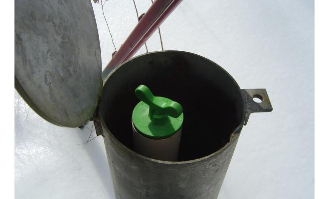 ECOPlug well cap deployed in well